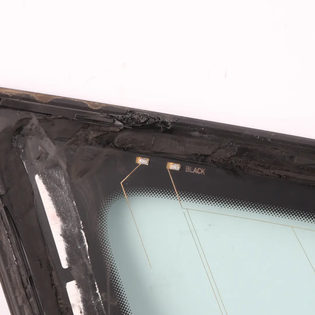 Skoda Superb 3V Side Window Fixed Glass Tinted Chrome Rear Right O/S 3V9845298 - SKU 3V9845298K - Part number 3V9845298K