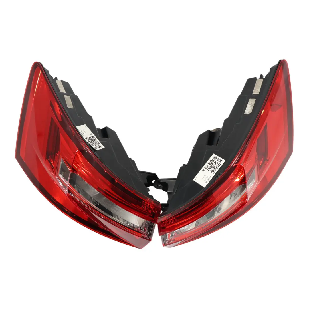 3V Mk3 Estate Rear Tail Light Lamp Left Right N/O/S SET to Skoda Superb with Part number 3V9945207A Skoda Superb 3V Mk3 Estate Rear Tail Light Lamp Left Right N/O/S SET - SKU 3V9945207A - Part number 3V9945207A