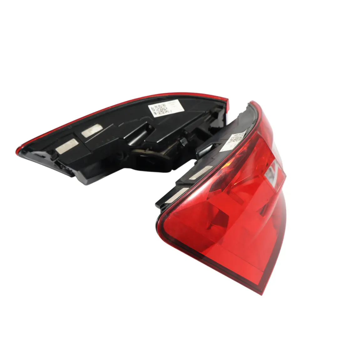 Skoda Superb 3V MK3 Estate Luz Trasera Izquierda Derecha SET - SKU 3V9945207A - Número de pieza 3V9945207A