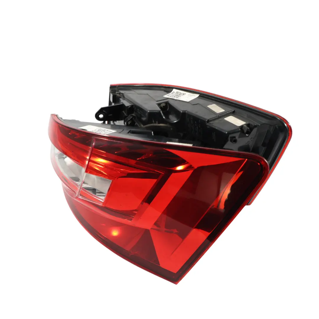 Skoda Superb 3V Mk3 Estate Rear Tail Light Lamp Left Right N/O/S SET - SKU 3V9945207A - Part number 3V9945207A