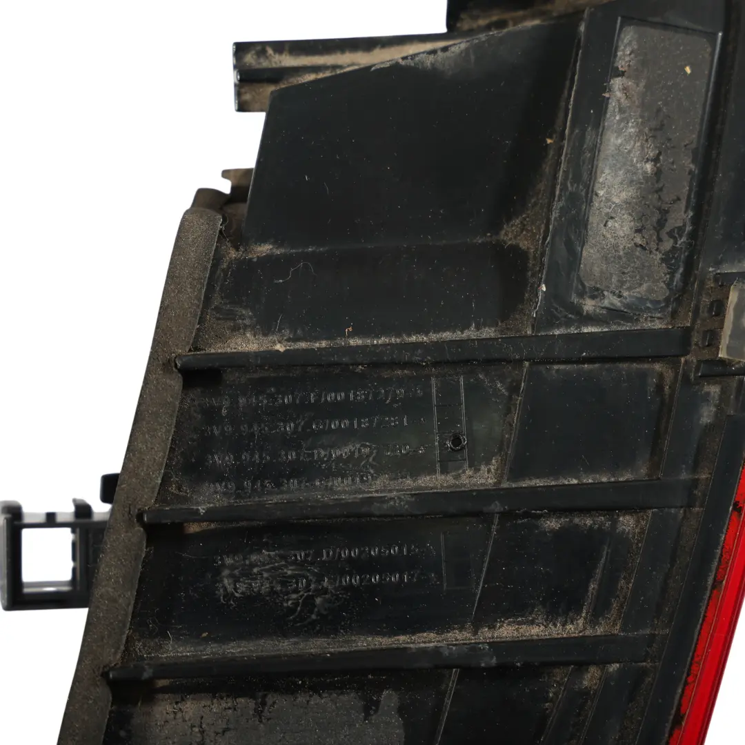 3V LED Rücklicht Heckleuchte Hinten Innen Links für Skoda Superb mit Teilenummer 3V9945307B Skoda Superb 3V LED Rücklicht Heckleuchte Hinten Innen Links - SKU 3V9945307B - Teilenummer 3V9945307B