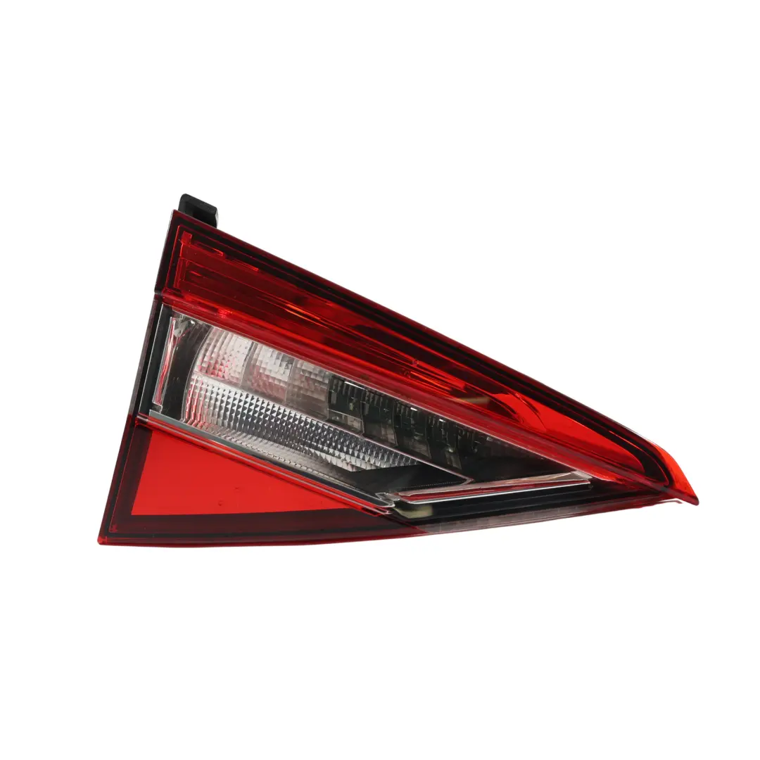 3V Fanale LED Posteriore Interno Sinistro per Skoda Superb con numero di parte 3V9945307B Skoda Superb 3V Fanale LED Posteriore Interno Sinistro - SKU 3V9945307B - Numero di parte 3V9945307B