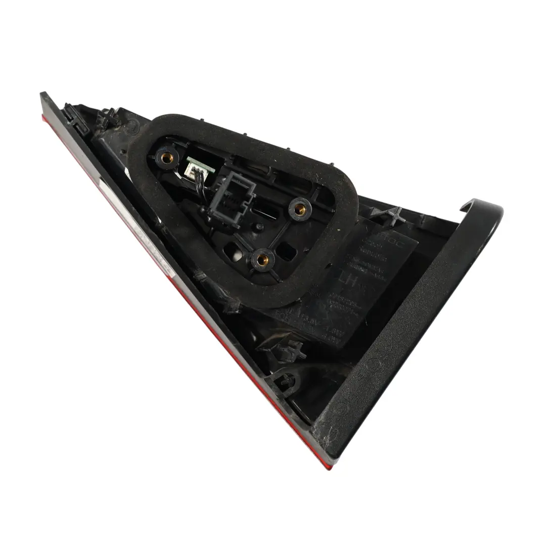 Skoda Superb 3V Luz Trasera LED Lámpara Trasera Interior Izquierda - SKU 3V9945307B - Número de pieza 3V9945307B