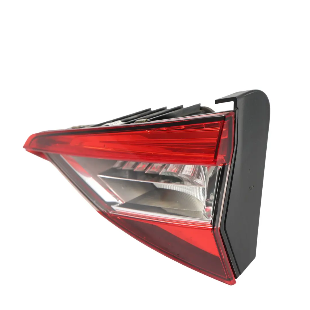 3V Feu Arrière LED Intérieur Droit pour Skoda Superb à propos du numéro de pièce 3V9945308C Skoda Superb 3V Feu Arrière LED Intérieur Droit - SKU 3V9945308C - Numéro de pièce 3V9945308C