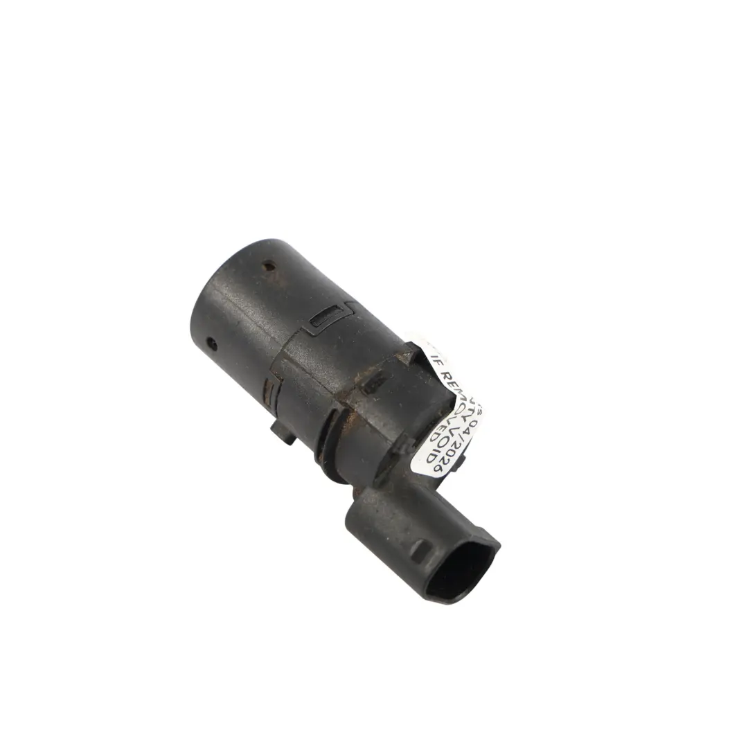 Bumper Parking Distance Sensor to Land Rover Discovery L319 Rear with Part number 4687755 Land Rover Discovery L319 Rear Bumper Parking Distance Sensor - SKU 4687755 - Part number 4687755