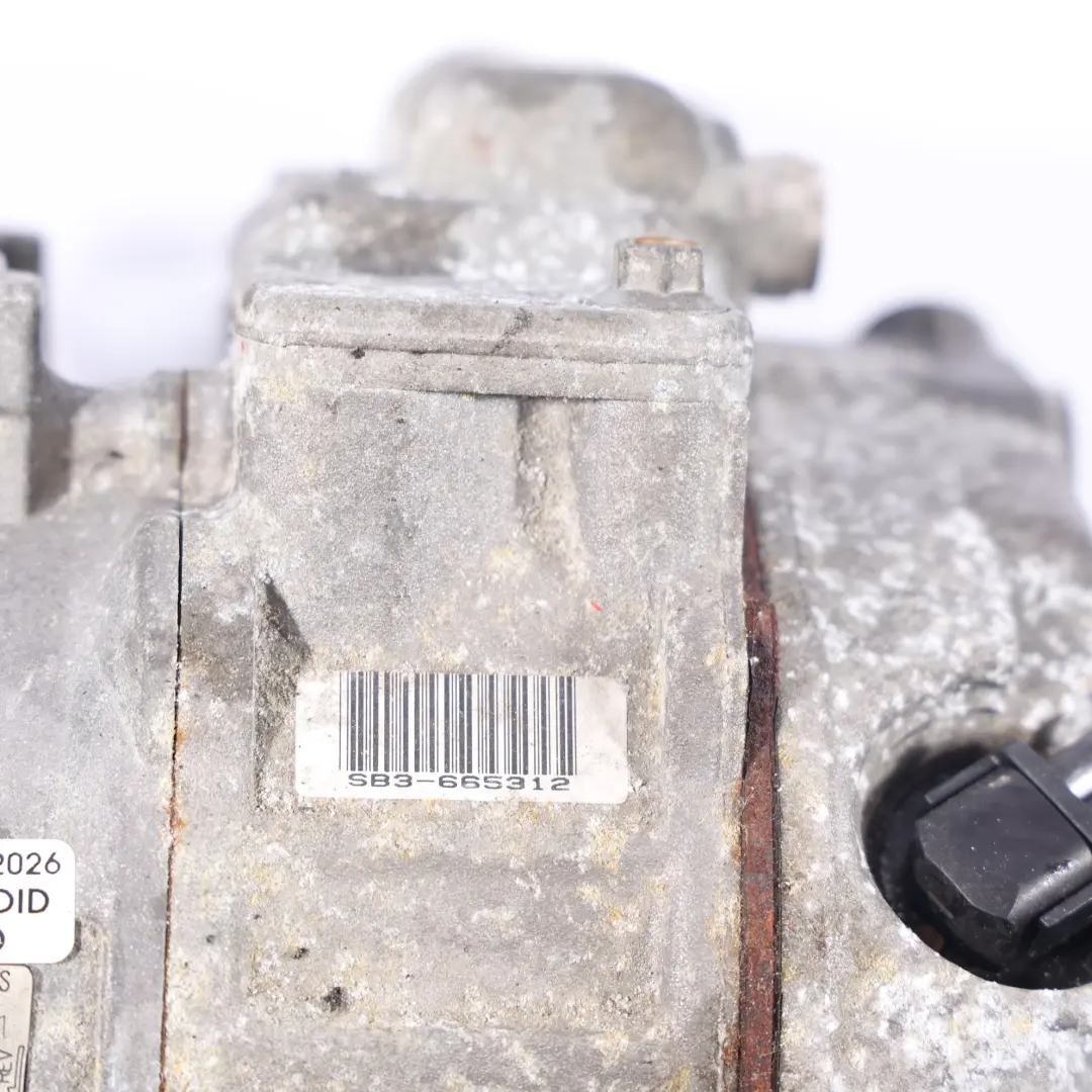 Sprężarka Klimatyzacji do Audi S8 D3 o numerze 4E0260805AS Audi S8 D3 Sprężarka Klimatyzacji - SKU 4E0260805AS - Numer Części 4E0260805AS