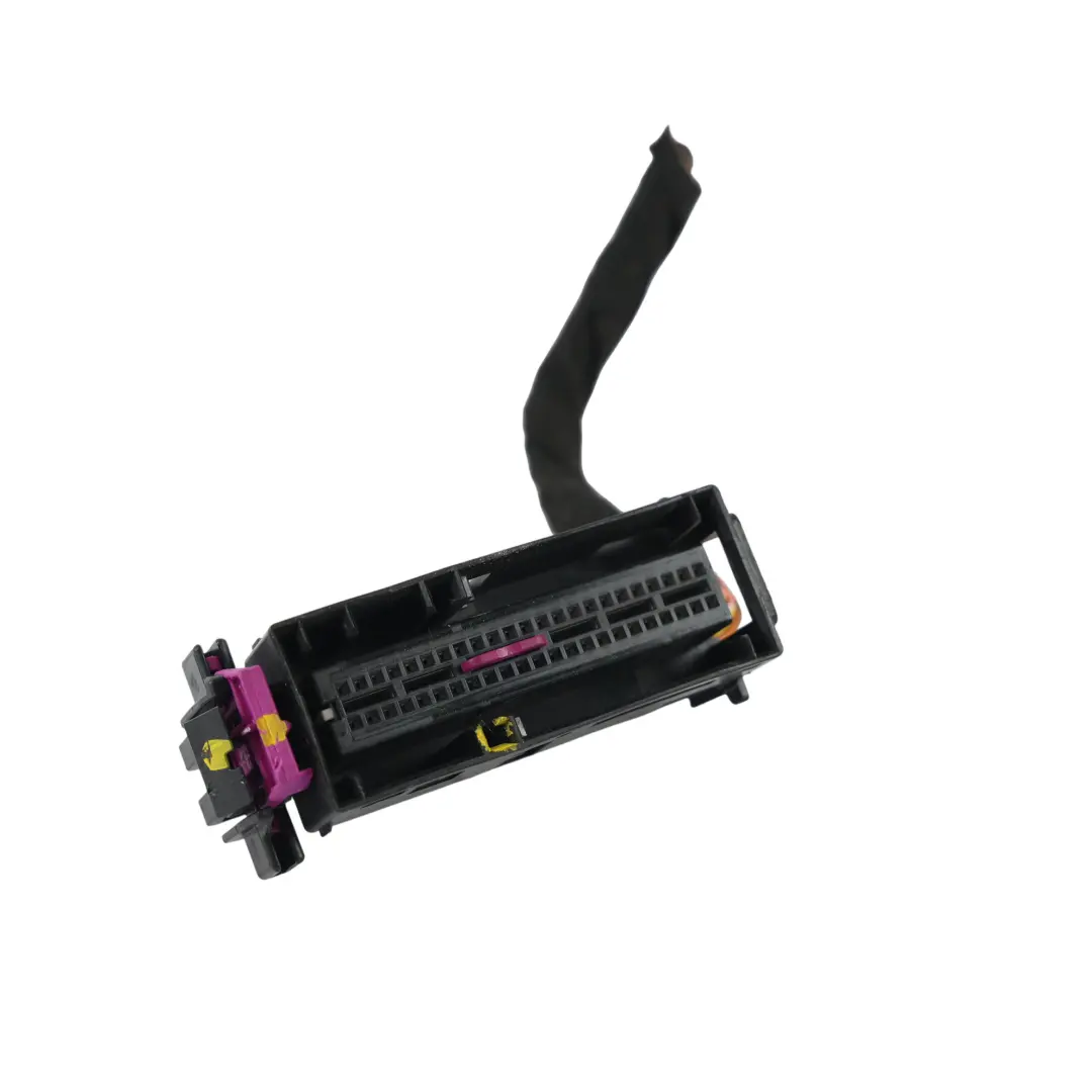 Fuse Box Relay Wiring Harness Cable Plug to Audi A4 B8 A5 8T A6 C7 A7 4G with Part number 4E0906230 Audi A4 B8 A5 8T A6 C7 A7 4G Fuse Box Relay Wiring Harness Cable Plug - SKU 4E0906230 - Part number 4E0906230
