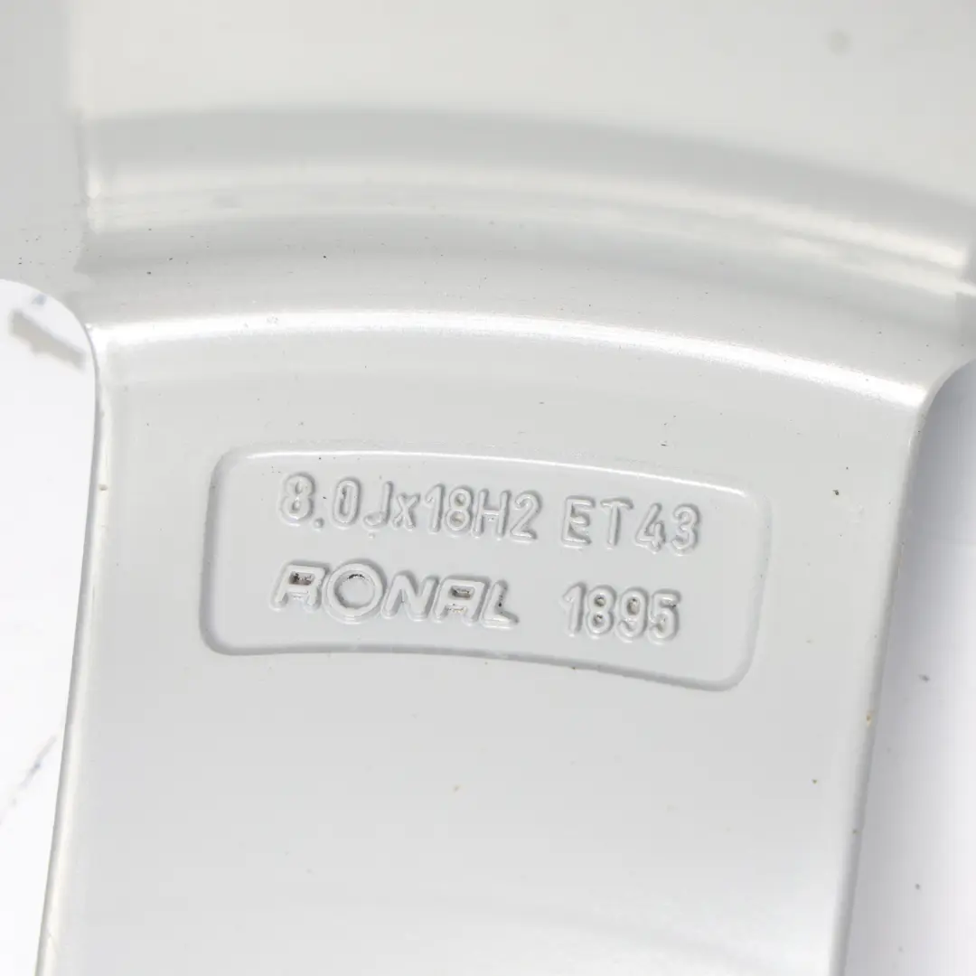 Llanta Aleación Plata 18" 8J ET:43 para Audi A6 C6 con número de pieza 4F0601025DC Audi A6 C6 Llanta Aleación Plata 18" 8J ET:43 - SKU 4F0601025DC-1 - Número de pieza 4F0601025DC