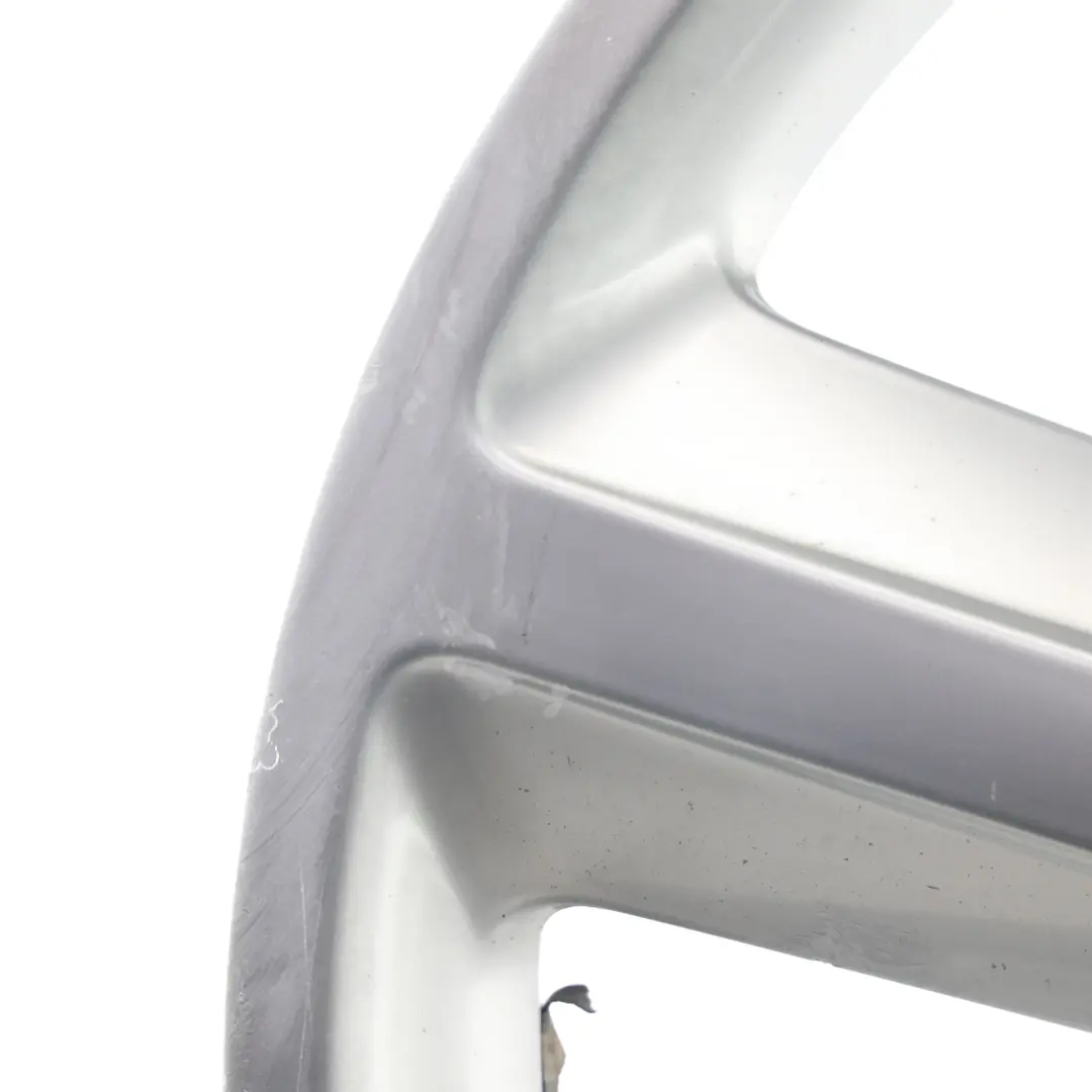 Felge Alu Silber 18" 8J ET:43 4F0601025AK für Audi A6 C6 mit Teilenummer 4F0601025DC Audi A6 C6 Felge Alu Silber 18" 8J ET:43 4F0601025AK - SKU 4F0601025DC-2 - Teilenummer 4F0601025DC