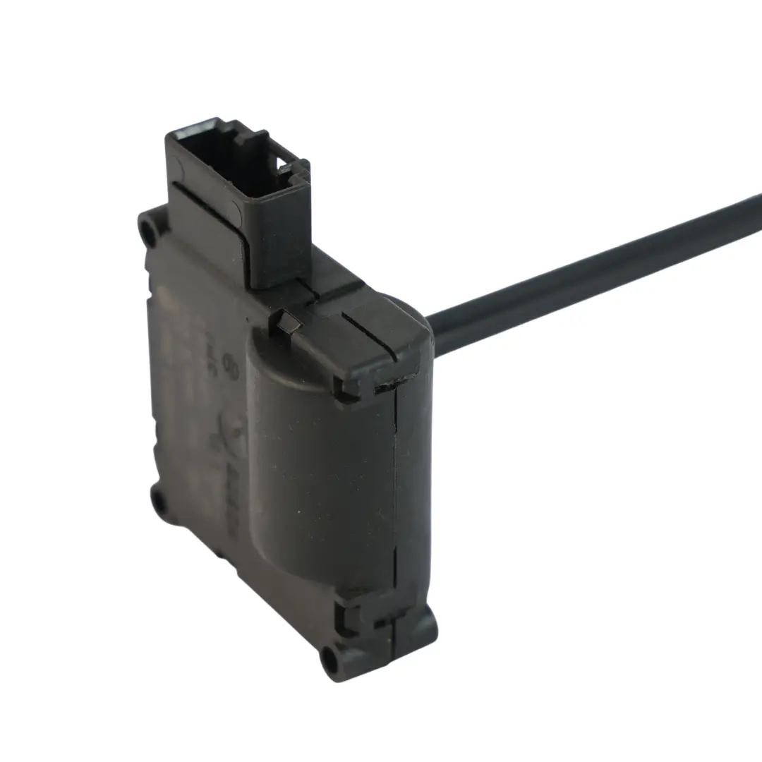 Attuatore Aletta Bocchetta Aria Climatizzatore per Audi A6 C6 S8 D3 Q7 4L con numero di parte 4F0820511B Audi A6 C6 S8 D3 Q7 4L Attuatore Aletta Bocchetta Aria Climatizzatore - SKU 4F0820511B-2 - Numero di parte 4F0820511B