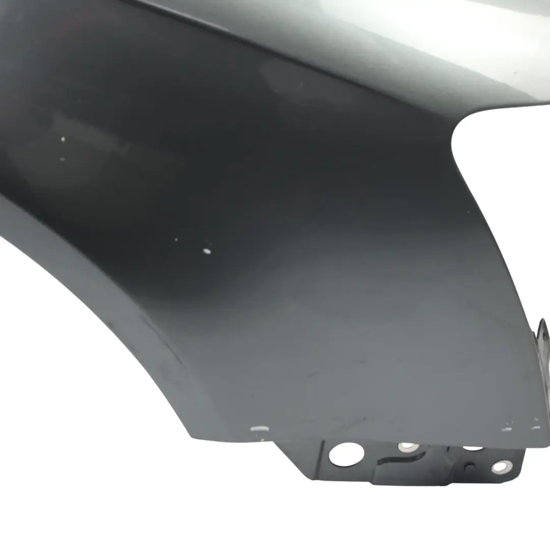 Panneau Latéral Aile Avant Droit Gris Daytona Effet Nacré Z7S pour Audi A6 C6 à propos du numéro de pièce 4F0821104F Audi A6 C6 Panneau Latéral Aile Avant Droit Gris Daytona Effet Nacré Z7S - SKU 4F0821104F-DGR - Numéro de pièce 4F0821104F