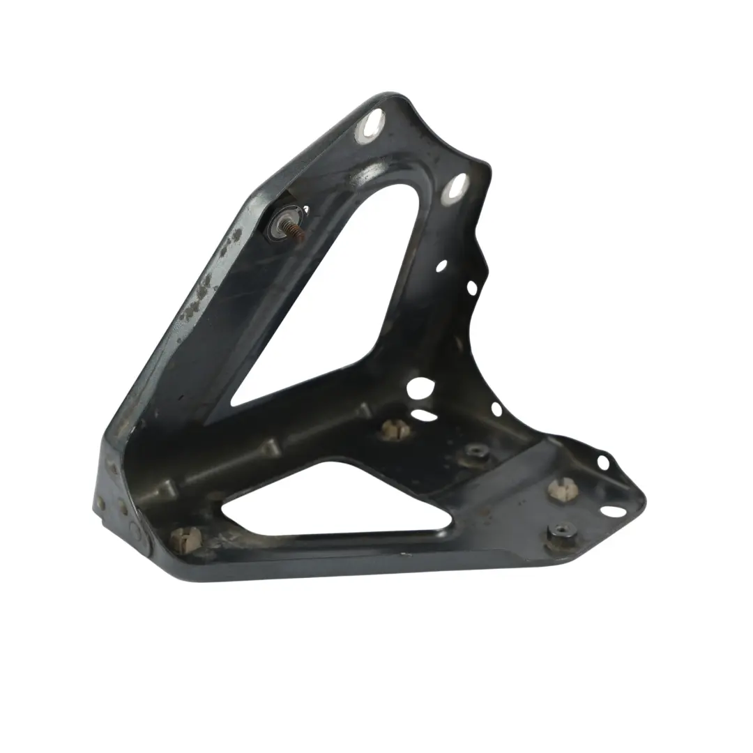 Staffa Pannello Parafango Anteriore Sinistro Grigio Daytona Z7S per Audi A6 C6 con numero di parte 4F0821135B Audi A6 C6 Staffa Pannello Parafango Anteriore Sinistro Grigio Daytona Z7S - SKU 4F0821135B-DGR - Numero di parte 4F0821135B