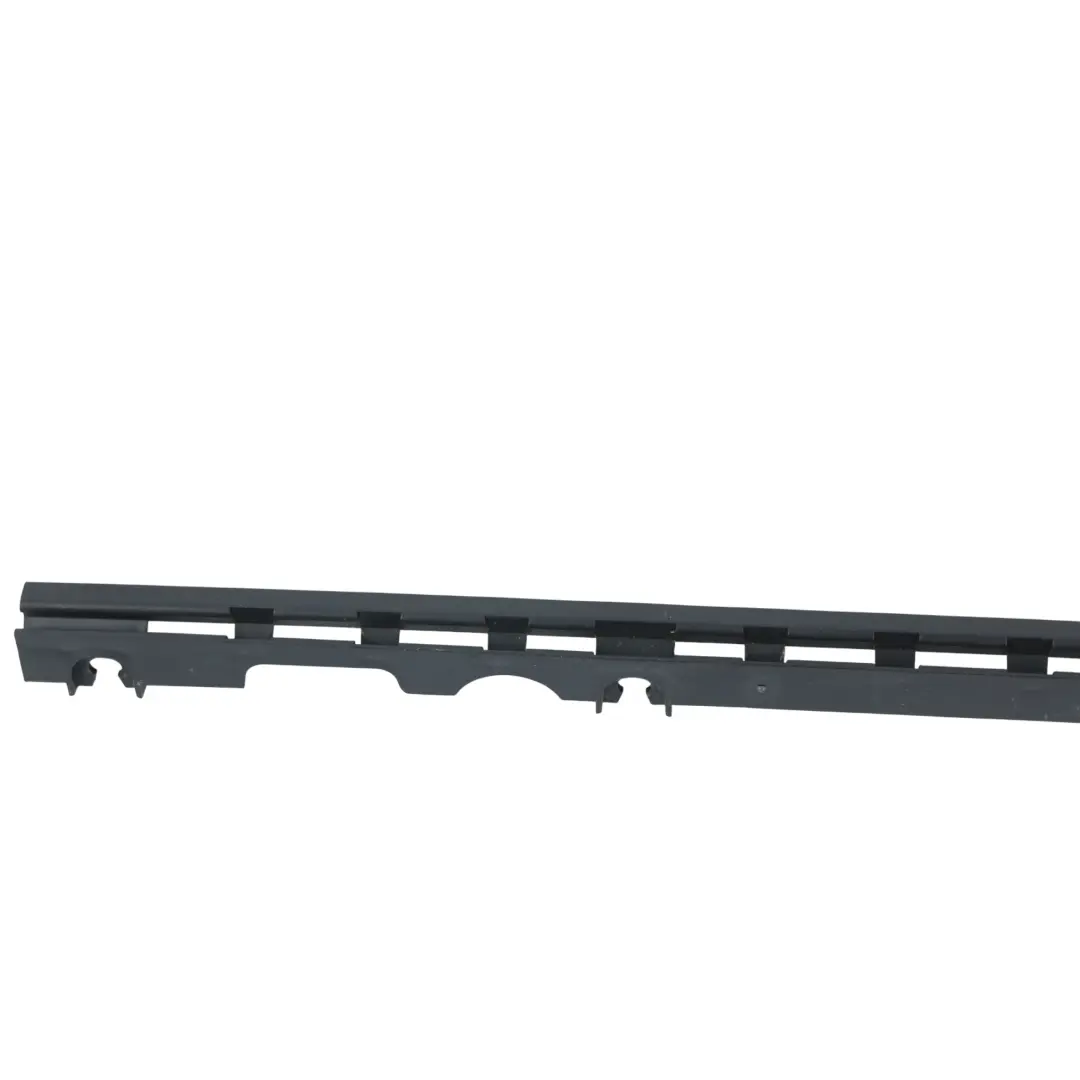 Front Door Retaining Strip Seal Moulding Lower Right O/S to Audi A6 C6 with Part number 4F0831346B Audi A6 C6 Front Door Retaining Strip Seal Moulding Lower Right O/S - SKU 4F0831346B - Part number 4F0831346B