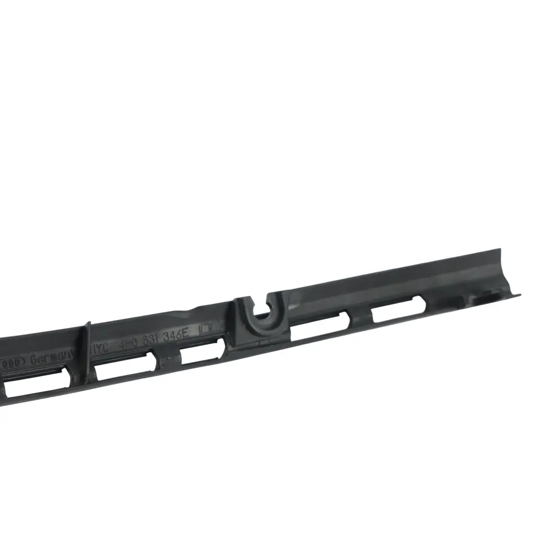 Tira Retención Puerta Delantera Derecha para Audi A6 C6 con número de pieza 4F0831346E Audi A6 C6 Tira Retención Puerta Delantera Derecha - SKU 4F0831346E - Número de pieza 4F0831346E