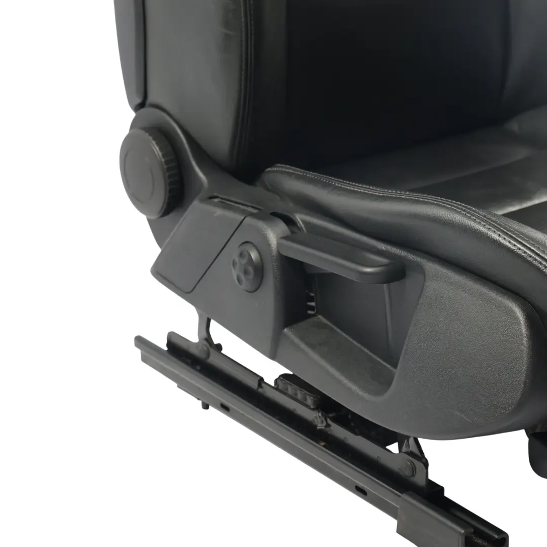 Sedile Sportivo Anteriore Destro Interno Riscaldato Pelle Nero per Audi A6 C6 S Line con numero di parte 4F0881806BD-1 Audi A6 C6 S Line Sedile Sportivo Anteriore Destro Interno Riscaldato Pelle Nero - SKU 4F0881806BD-1 - Numero di parte 4F0881806BD-1