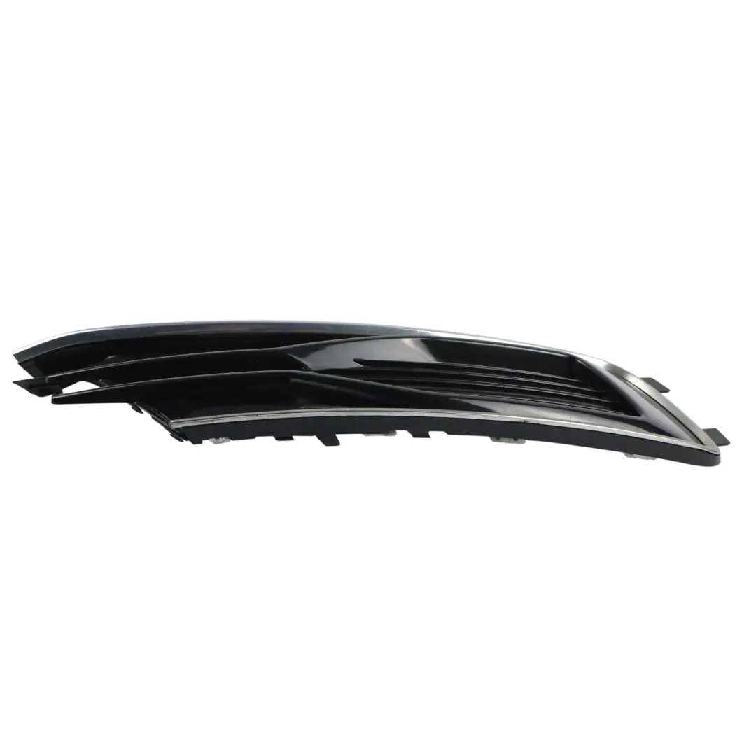 Griglia Fendinebbia Paraurti Anteriore Destro per Audi A6 C7 con numero di parte 4G0807682AD Audi A6 C7 Griglia Fendinebbia Paraurti Anteriore Destro - SKU 4G0807682AD - Numero di parte 4G0807682AD