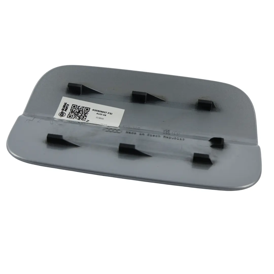 Sportello Rifornimento Argento Ghiaccio Metallizzato X7W per Audi A6 C7 con numero di parte 4G0809907 Audi A6 C7 Sportello Rifornimento Argento Ghiaccio Metallizzato X7W - SKU 4G0809907-FSI - Numero di parte 4G0809907