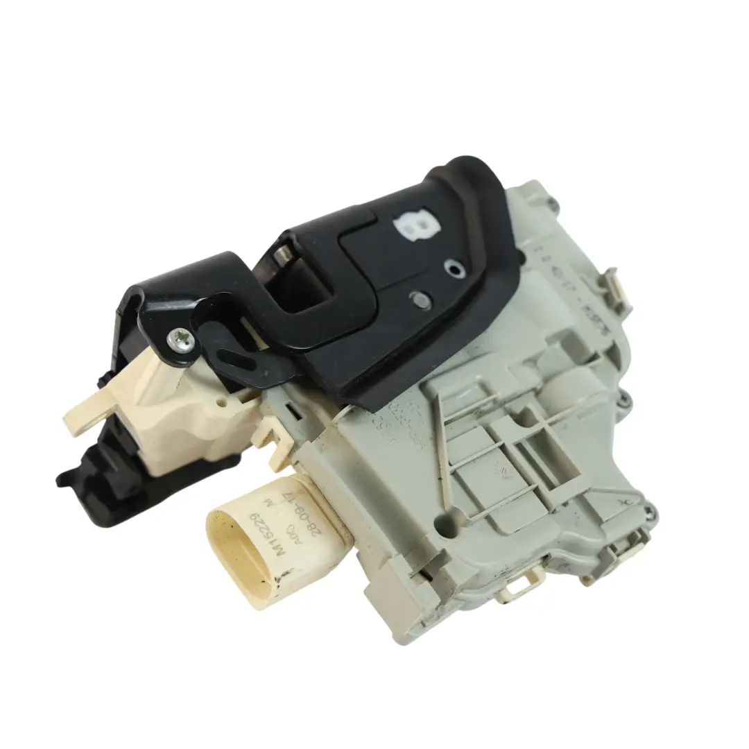 Moteur Actionneur Serrure Porte Arrière Gauche pour Audi A4 B9 A5 F5 à propos du numéro de pièce 4G0839015F Audi A4 B9 A5 F5 Moteur Actionneur Serrure Porte Arrière Gauche - SKU 4G0839015F-2 - Numéro de pièce 4G0839015F