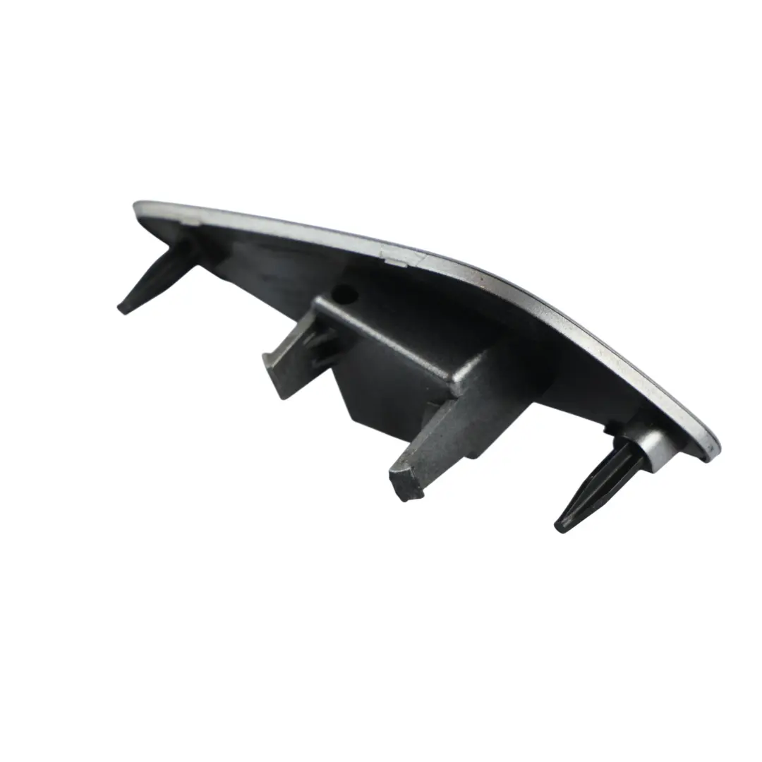 Copri Ugello Lavavetro Faro Anteriore Sinistro Argento Z7G per Audi A6 C7 con numero di parte 4G0955275G Audi A6 C7 Copri Ugello Lavavetro Faro Anteriore Sinistro Argento Z7G - SKU 4G0955275G-FSI - Numero di parte 4G0955275G