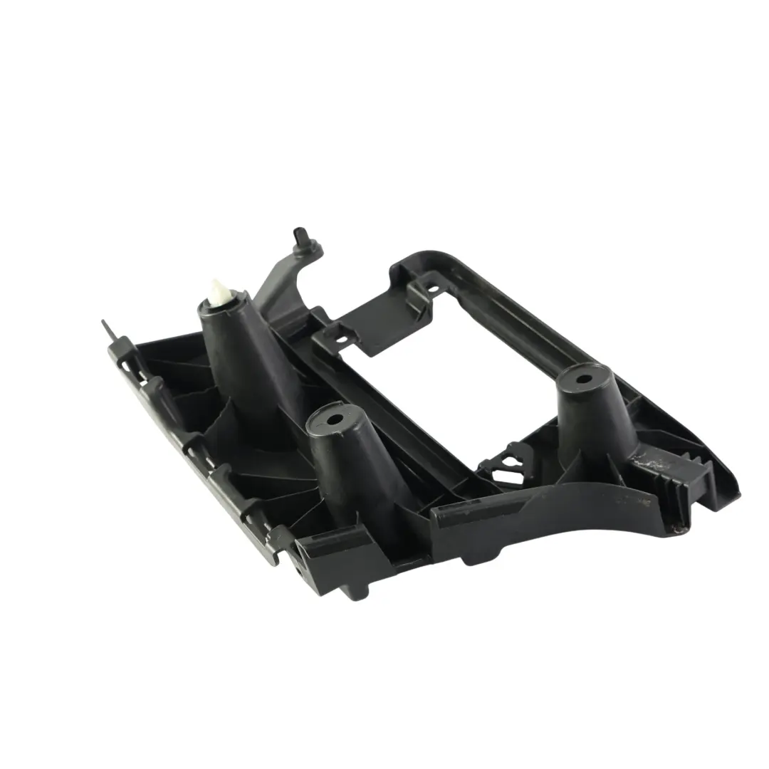 Soporte Montaje Paragolpes Trasero Izquierdo para Audi A6 C7 con número de pieza 4G5807393C Audi A6 C7 Soporte Montaje Paragolpes Trasero Izquierdo - SKU 4G5807393C - Número de pieza 4G5807393C
