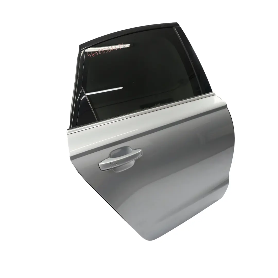 Panel Cobertura Puerta Trasera Derecha Plata Metalico Z7G para Audi A6 C7 con número de pieza 4G5833052 Audi A6 C7 Panel Cobertura Puerta Trasera Derecha Plata Metalico Z7G - SKU 4G5833052-FSI - Número de pieza 4G5833052