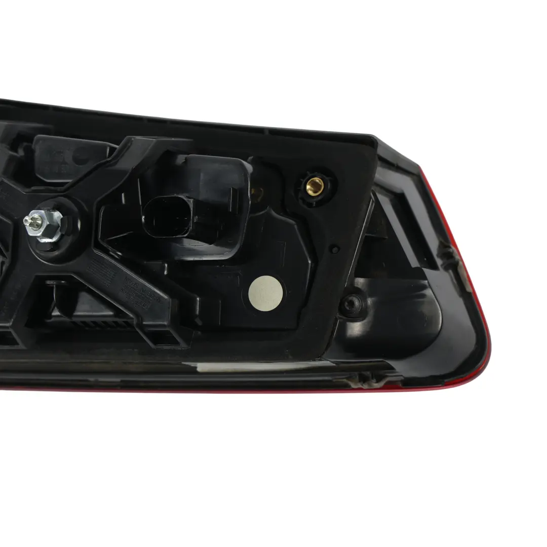 Luz Trasera LED Interior Izquierda para Audi A6 C7 con número de pieza 4G5945093C Audi A6 C7 Luz Trasera LED Interior Izquierda - SKU 4G5945093C - Número de pieza 4G5945093C