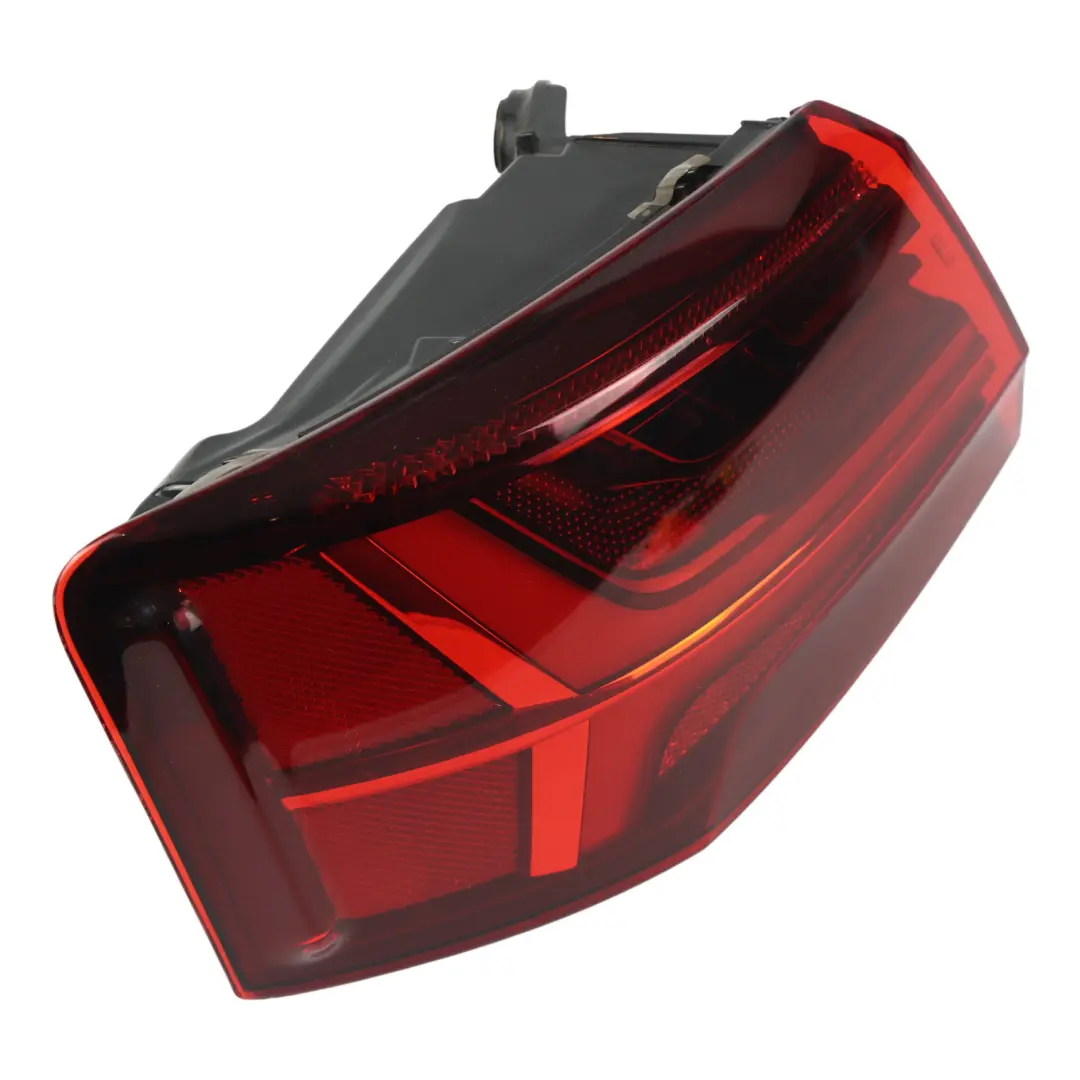 Lampa LED Tylna Lewy Tył W Błotnik do Audi A6 C7 o numerze 4G5945095C Audi A6 C7 Lampa LED Tylna Lewy Tył W Błotnik - SKU 4G5945095C - Numer Części 4G5945095C