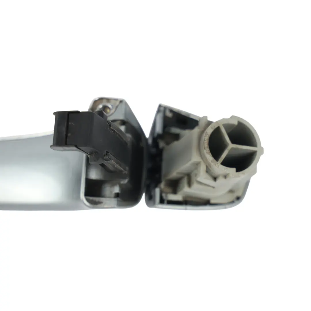 Front Door Outer Handle Pull Right O/S Quartz Grey Y7G to Audi A8 4D with Part number 4H0837206B Audi A8 4D Front Door Outer Handle Pull Right O/S Quartz Grey Y7G - SKU 4H0837206B-QGR - Part number 4H0837206B