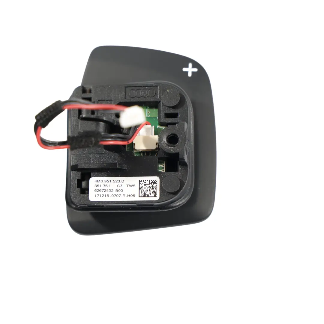 Lenkrad Schaltwippen Schalter Minus Links Rechts Set für Audi A6 C7 mit Teilenummer 4H0951523D Audi A6 C7 Lenkrad Schaltwippen Schalter Minus Links Rechts Set - SKU 4H0951523D-2 - Teilenummer 4H0951523D