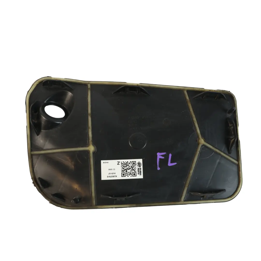Osłona Wewnętrzna Zamka Drzwi Przednich Lewa do Audi Q7 4L o numerze 4L0837915 Audi Q7 4L Osłona Wewnętrzna Zamka Drzwi Przednich Lewa - SKU 4L0837915 - Numer Części 4L0837915