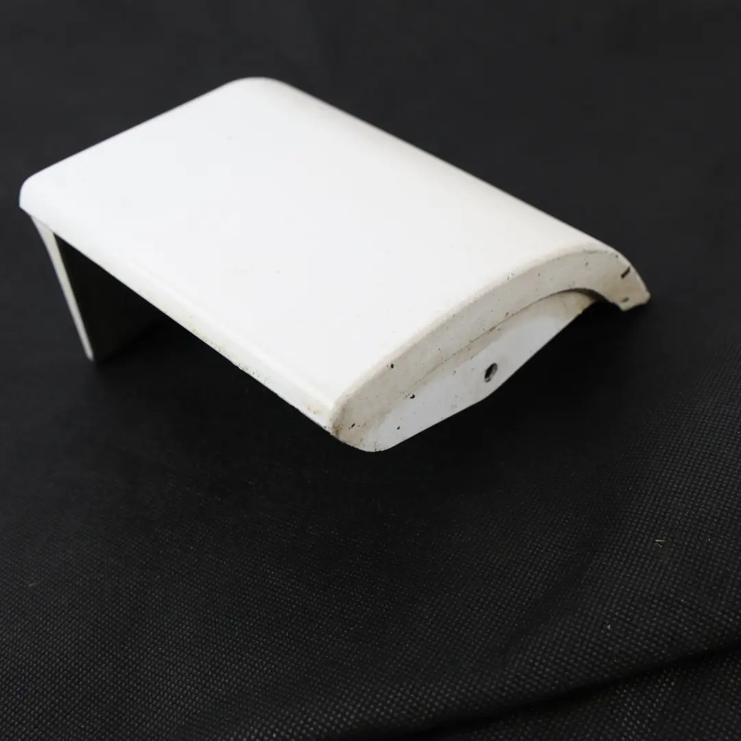 Modanatura Parafango Anteriore Sinistro Bianco Ibis Y9C per Audi Q7 4L con numero di parte 4L0854959B Audi Q7 4L Modanatura Parafango Anteriore Sinistro Bianco Ibis Y9C - SKU 4L0854959B-IWH - Numero di parte 4L0854959B