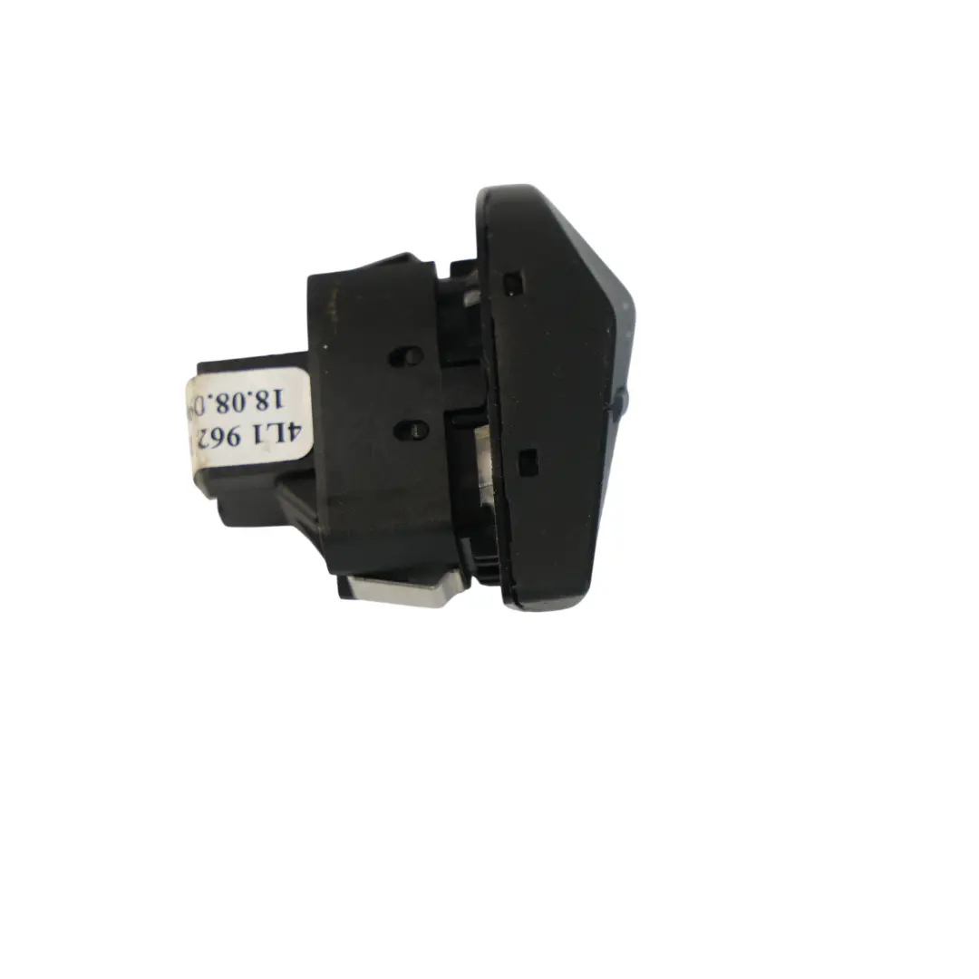 Central Locking Switch Button 3.0 TDI to Audi Q7 4L with Part number 4L1962107A Audi Q7 4L Central Locking Switch Button 3.0 TDI - SKU RHD-4L1962107A - Part number 4L1962107A