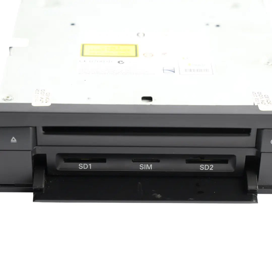 MMI Multimedia Head Unit SIM SD Navigation Radio Drive to Audi Q7 4L with Part number 4L2035670A Audi Q7 4L MMI Multimedia Head Unit SIM SD Navigation Radio Drive - SKU 4L2035670A - Part number 4L2035670A