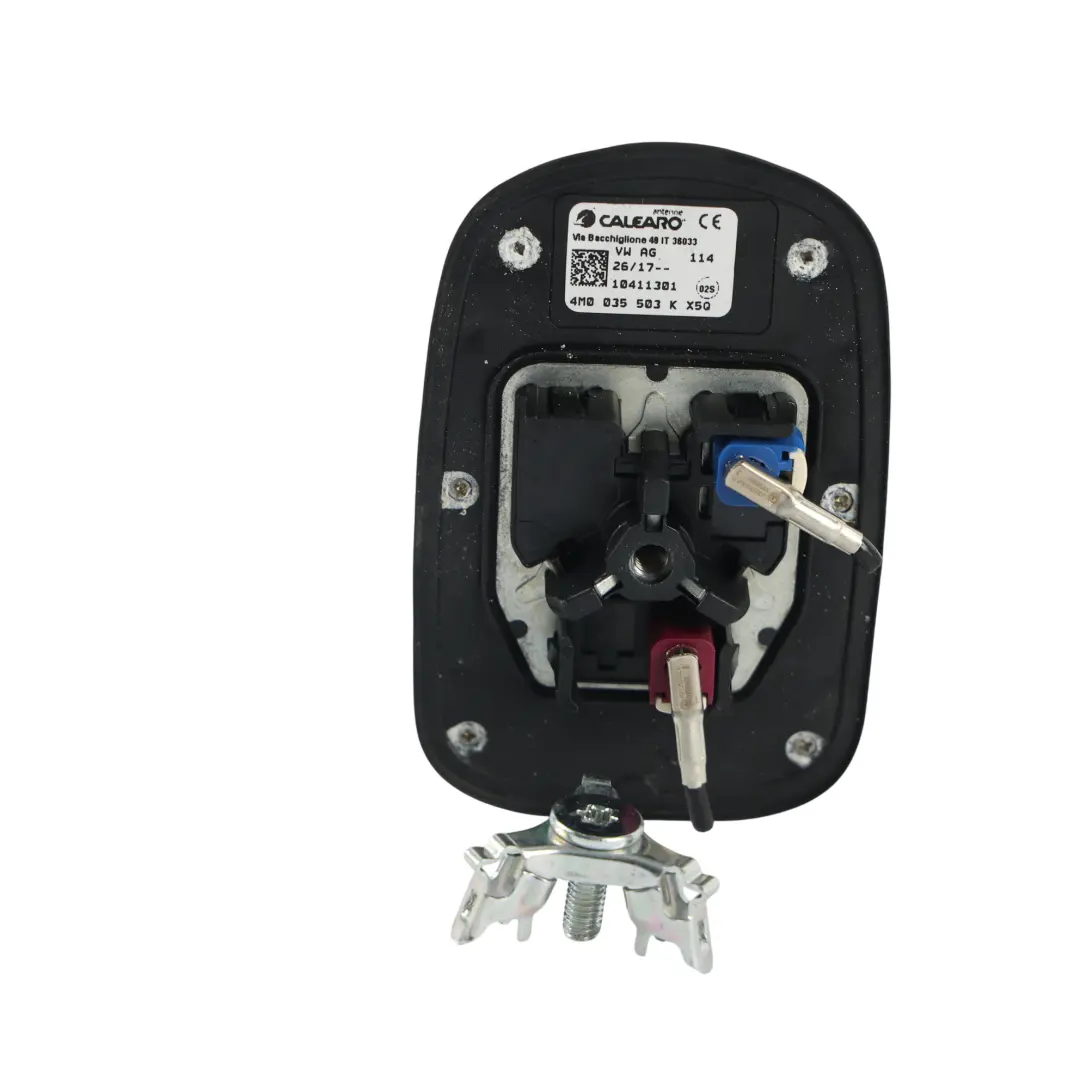 Antena Techo Aleta Tiburón Azul Buceo X5Q para Audi A4 B9 A5 F5 con número de pieza 4M0035503K Audi A4 B9 A5 F5 Antena Techo Aleta Tiburón Azul Buceo X5Q - SKU 4M0035503K-SCB - Número de pieza 4M0035503K