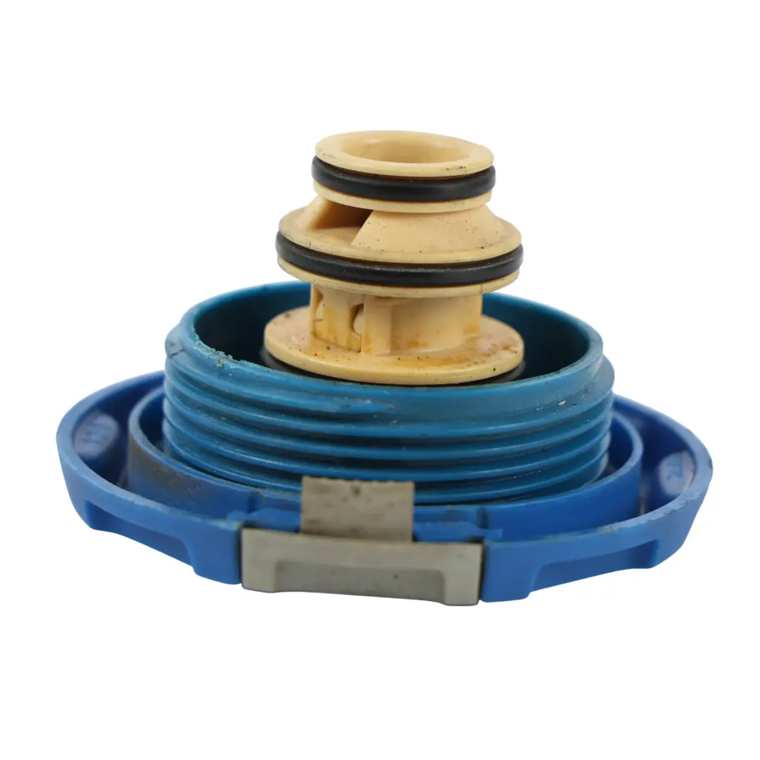 Audi A4 B9 Wasser Überlauf Kühlmittel Tank Flasche Kappe Abdeckung - SKU 4M0121321J - Teilenummer 4M0121321J