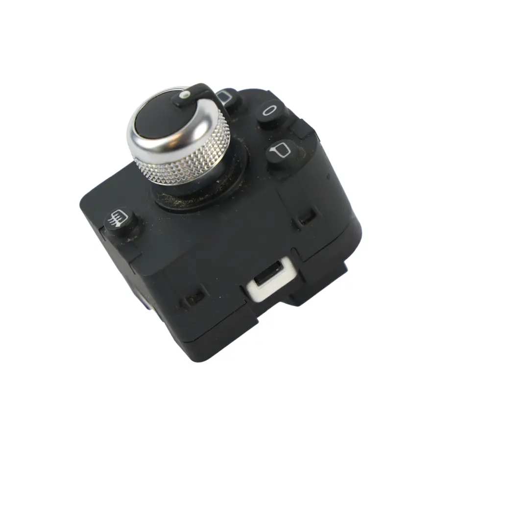 Przełącznik Grzania Regulacji Lusterek Bocznych do Audi Q2 Q3 o numerze 4M0959565S Audi Q2 Q3 Przełącznik Grzania Regulacji Lusterek Bocznych - SKU 4M0959565S - Numer Części 4M0959565S