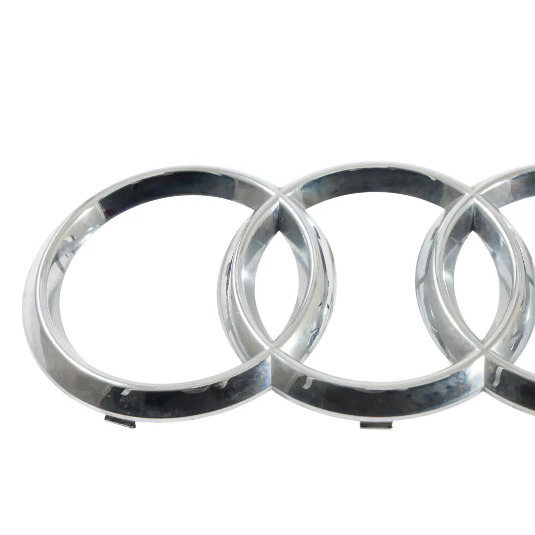Audi A8 S8 4N Q2 GA Emblema Logo Parrilla Parachoques Delantero - SKU 4N0853605 - Número de pieza 4N0853605