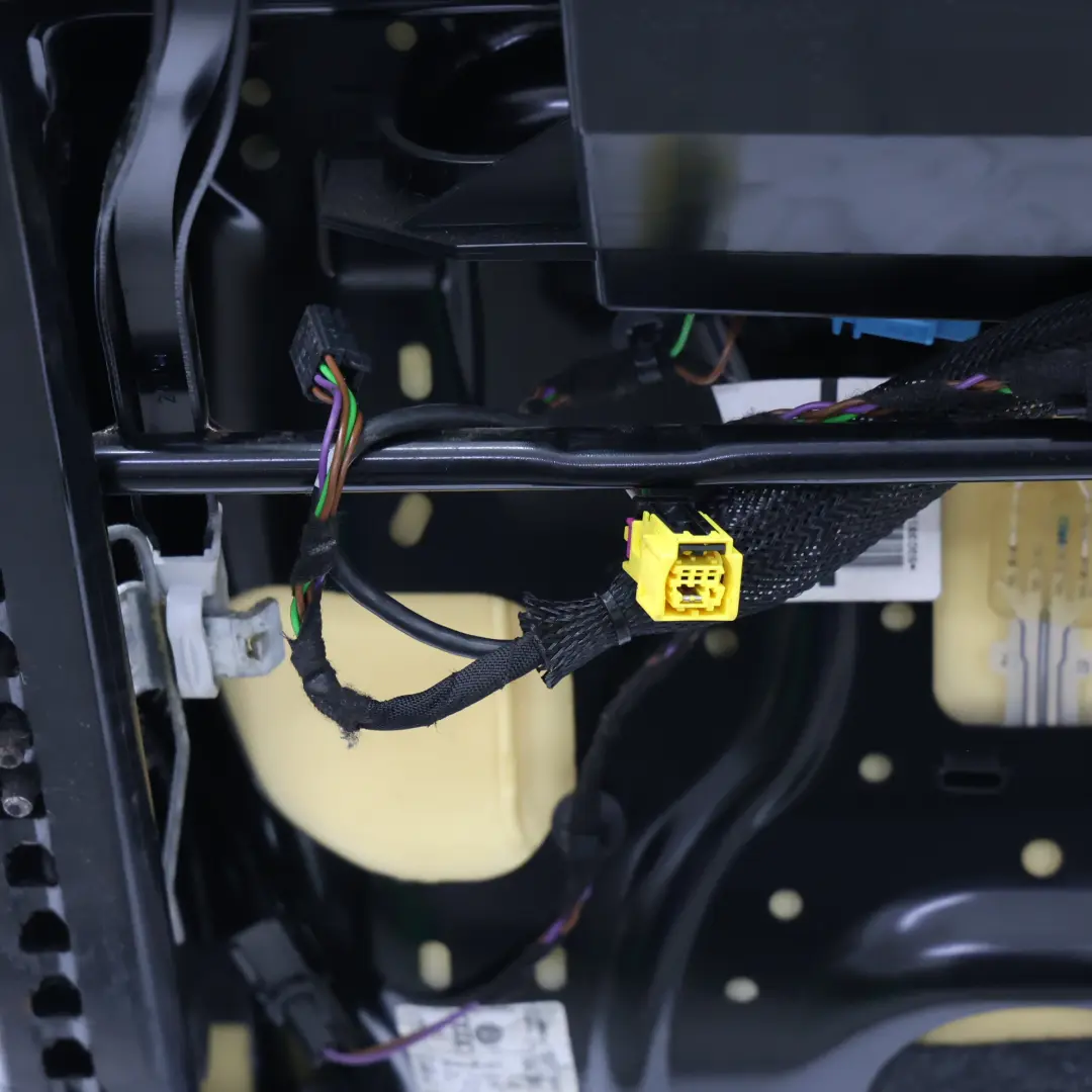 Volkswagen Golf Sportsvan Seat Front Left N/S Fabric Alcantara Black Quartz - SKU 510881805FF-1 - Part number 510881805FF