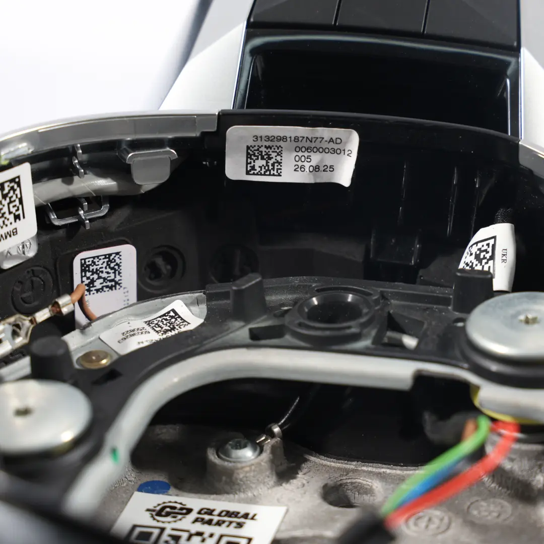 F74 Gran Coupé Lenkrad Schaltwippen Schalter Tasten für BMW F70 mit Teilenummer 5A7D358 BMW F70 F74 Gran Coupé Lenkrad Schaltwippen Schalter Tasten - SKU 5A7D358 - Teilenummer 5A7D358