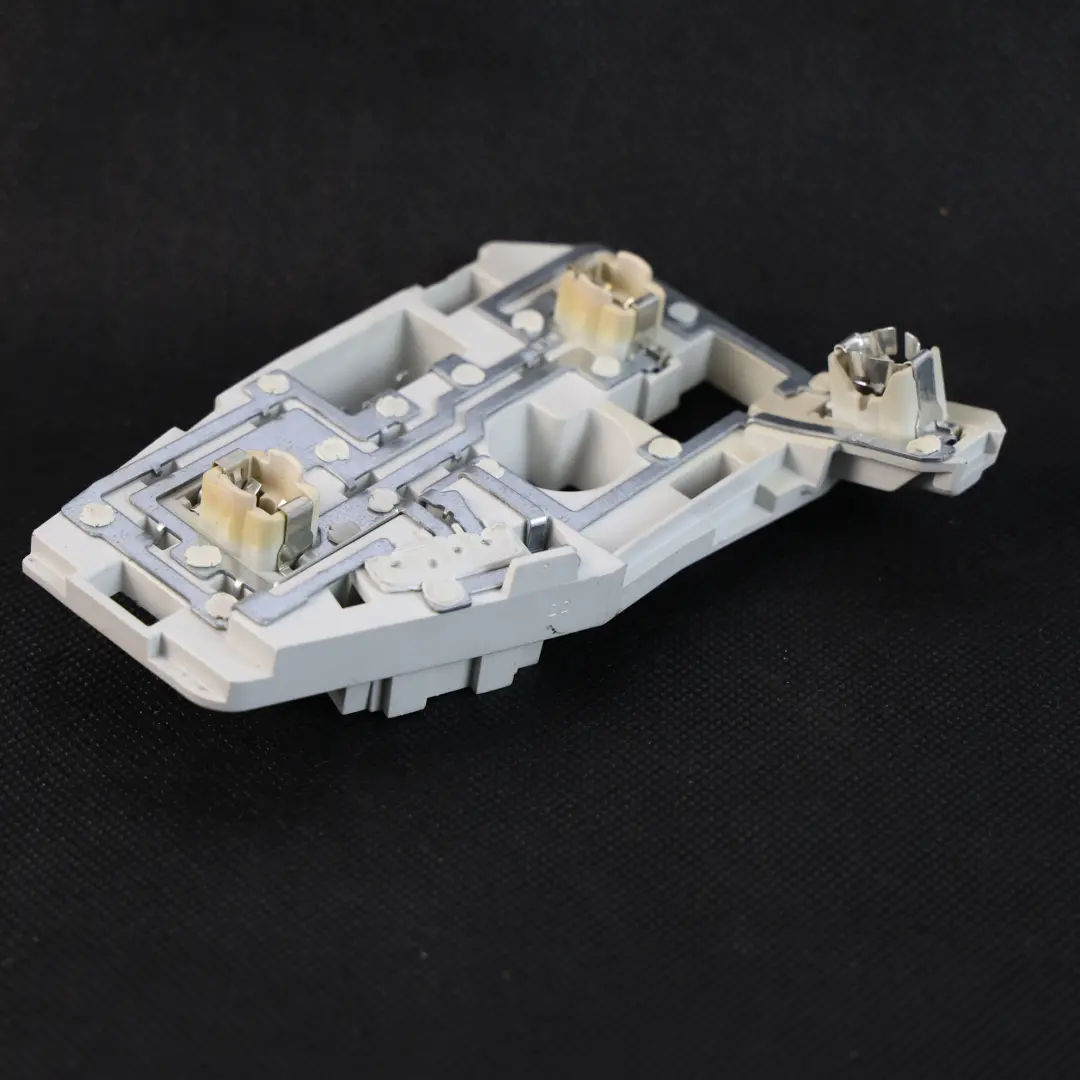 Volkswagen Jetta A6 Glühbirnen Fassung Halter Hinten Rechts - SKU 5C6945260B - Teilenummer 5C6945260B