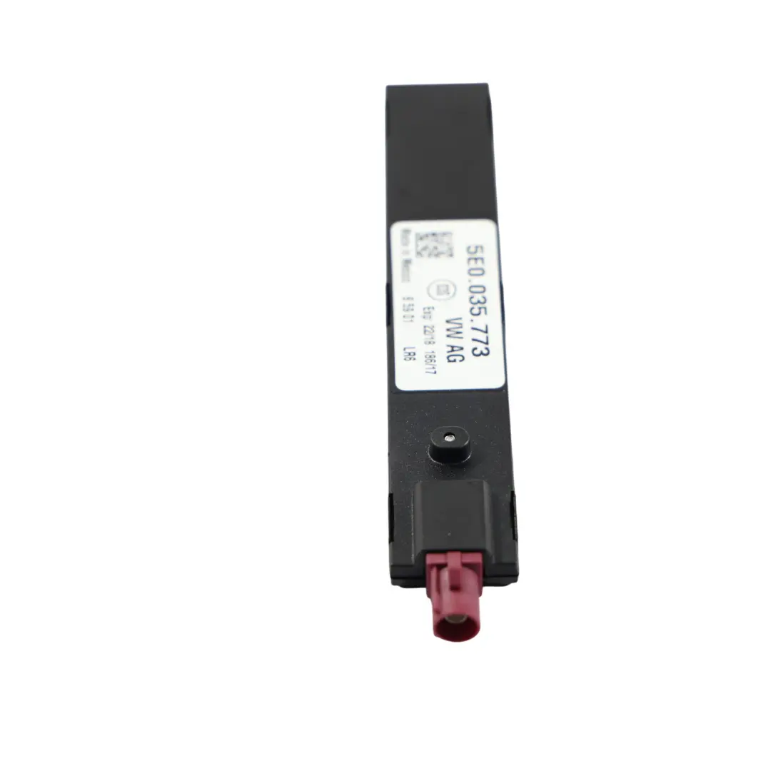 3V Audi A4 S4 8W Antennen Verstärker Modul für Skoda Superb mit Teilenummer 5E0035773 Skoda Superb 3V Audi A4 S4 8W Antennen Verstärker Modul - SKU 5E0035773 - Teilenummer 5E0035773