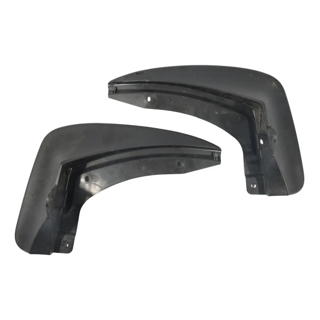 Set Paraspruzzi Sinistra Destra A per Skoda Octavia 5E con numero di parte 5E0075101 Skoda Octavia 5E Set Paraspruzzi Sinistra Destra A - SKU 5E0075101-SET - Numero di parte 5E0075101