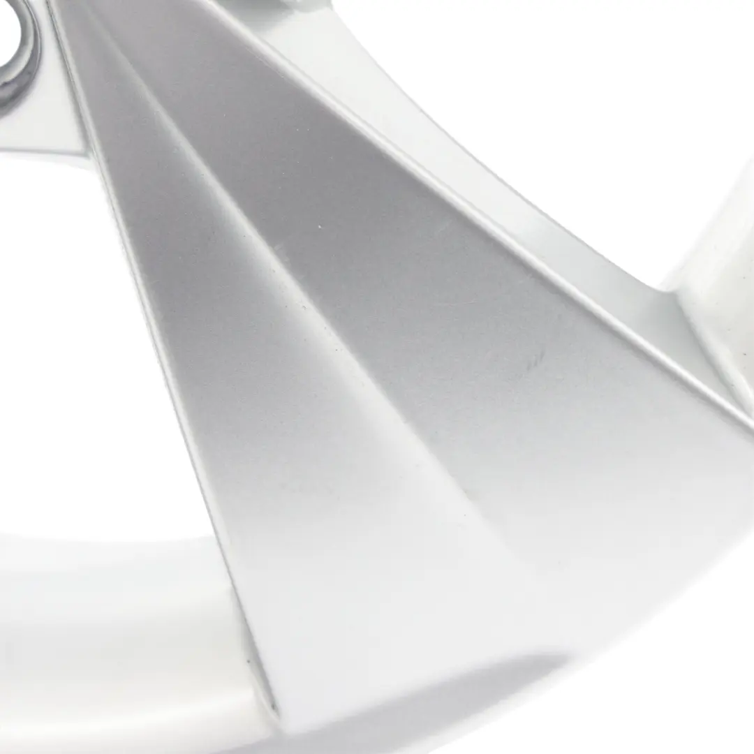 MK3 5E Jante Alliage Argent 6,5J 16" ET:46 pour Skoda Octavia à propos du numéro de pièce 5E0601025BE Skoda Octavia MK3 5E Jante Alliage Argent 6,5J 16" ET:46 - SKU 5E0601025BE-2 - Numéro de pièce 5E0601025BE