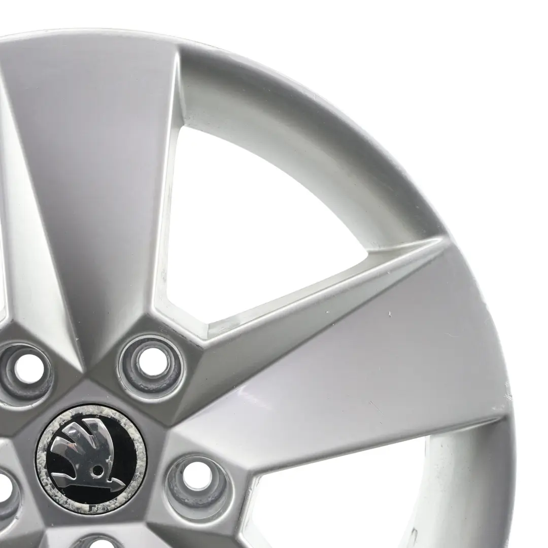 Skoda Octavia Mk3 5E Silberne Alufelge 6,5J 16" ET:46 Sternspeiche - SKU 5E0601025H-1 - Teilenummer 5E0601025H