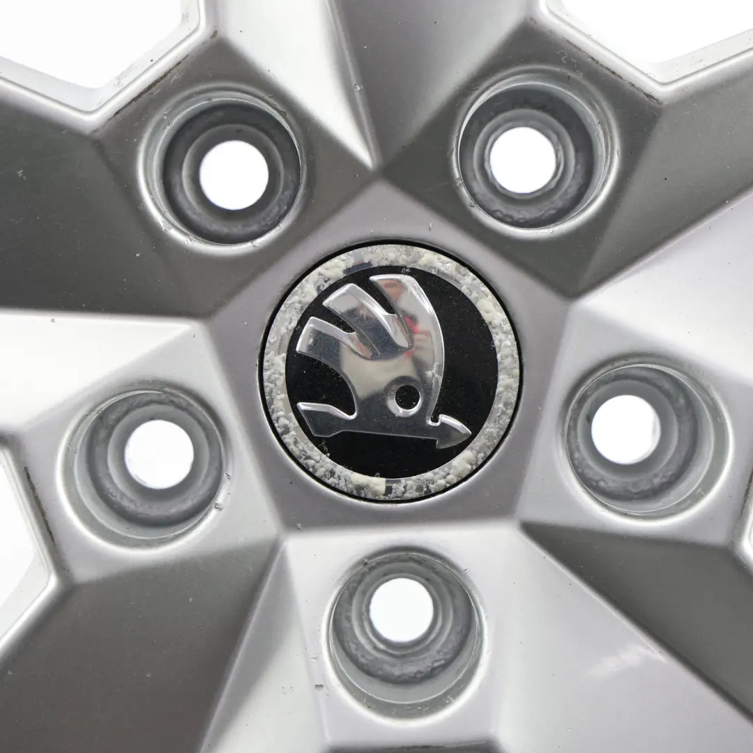 Skoda Octavia Mk3 5E Silberne Alufelge 6,5J 16" ET:46 Sternspeiche - SKU 5E0601025H-1 - Teilenummer 5E0601025H