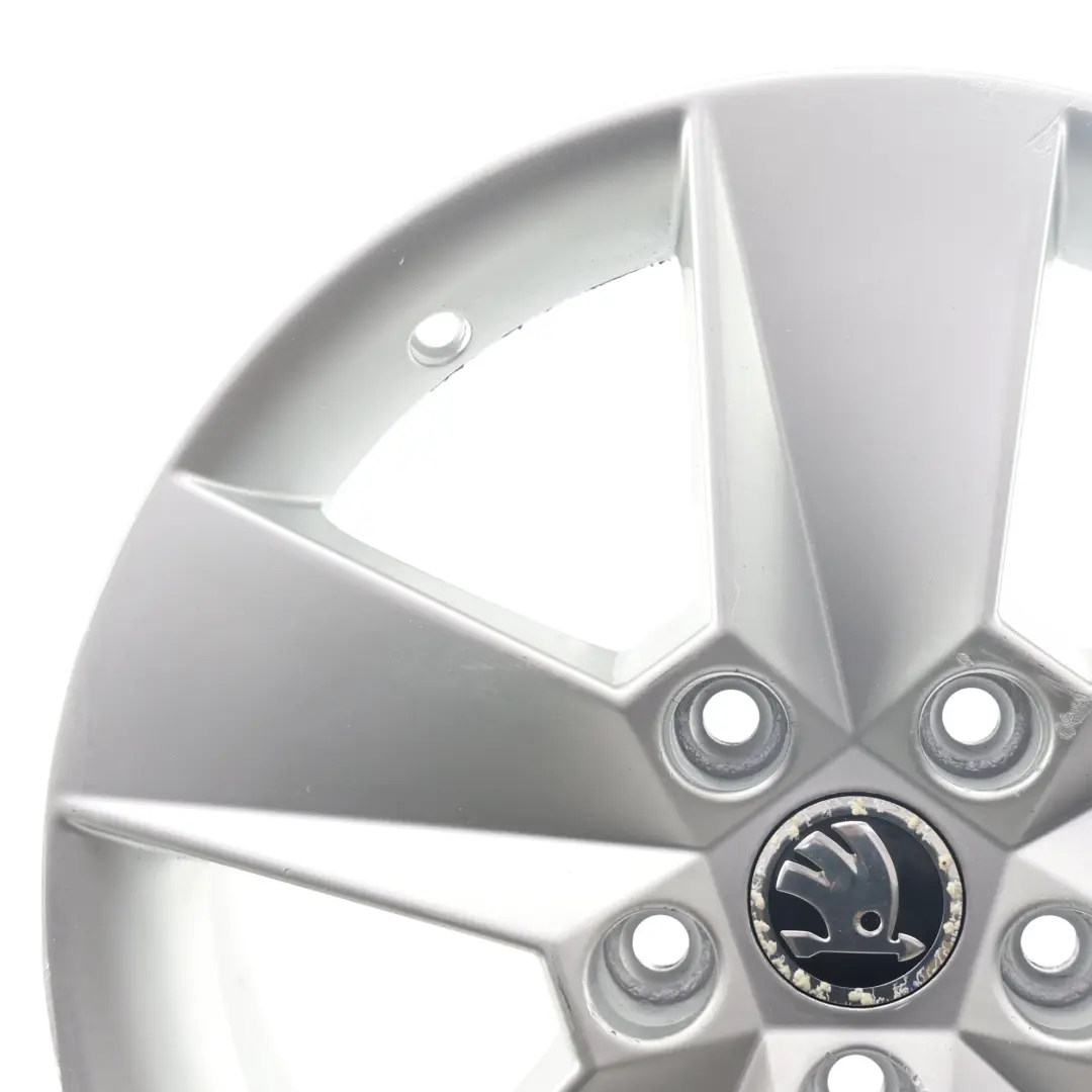 Skoda Octavia Mk3 5E Silberne Alufelge 6,5J 16" ET:46 Sternspeiche - SKU 5E0601025H-2 - Teilenummer 5E0601025H