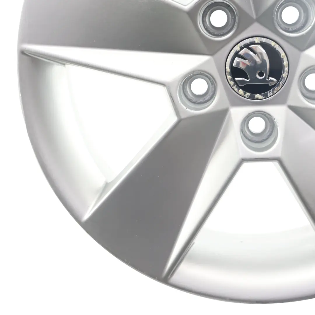 Mk3 5E Silberne Alufelge 6,5J 16" ET:46 Sternspeiche für Skoda Octavia mit Teilenummer 5E0601025H Skoda Octavia Mk3 5E Silberne Alufelge 6,5J 16" ET:46 Sternspeiche - SKU 5E0601025H-2 - Teilenummer 5E0601025H