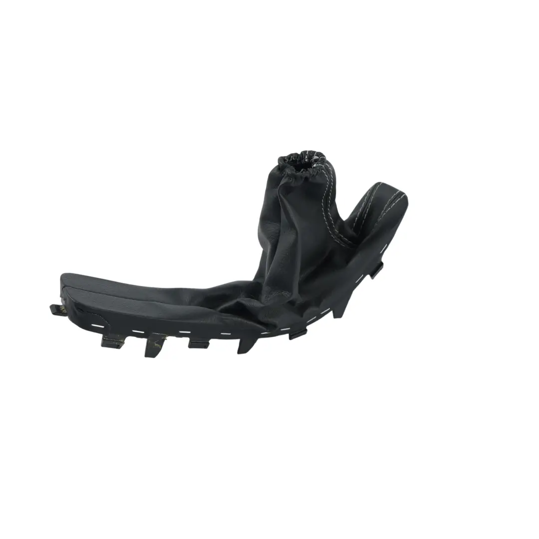 Funda Tirador Freno Mano Cuero para Skoda Octavia 5E con número de pieza 5E0711457E Skoda Octavia 5E Funda Tirador Freno Mano Cuero - SKU 5E0711457E-1 - Número de pieza 5E0711457E