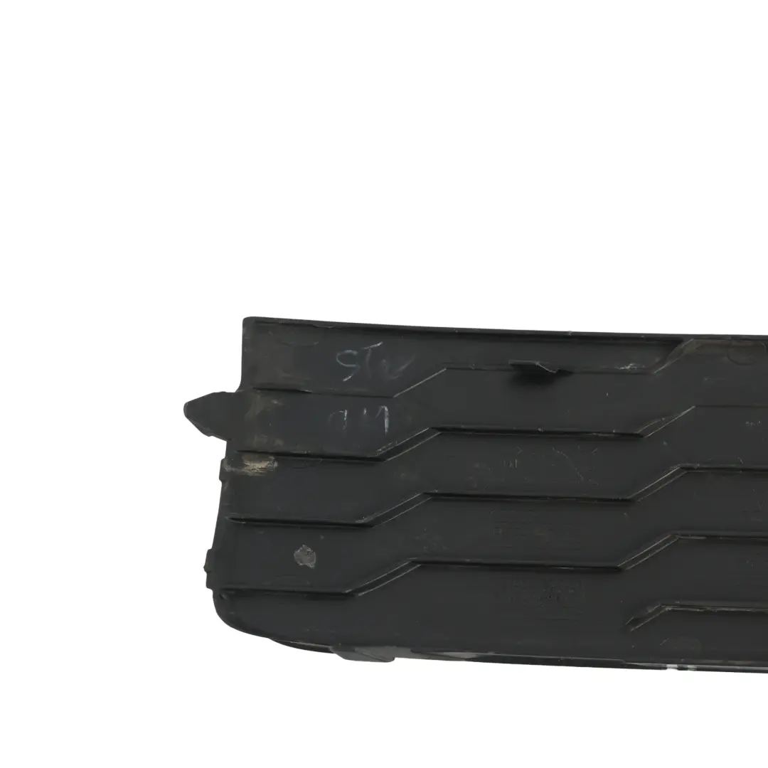 Mk3 Kratka Zderzaka Zaślepka Przód Lewo do Skoda Octavia o numerze 5E0807681B Skoda Octavia Mk3 Kratka Zderzaka Zaślepka Przód Lewo - SKU 5E0807681B - Numer Części 5E0807681B