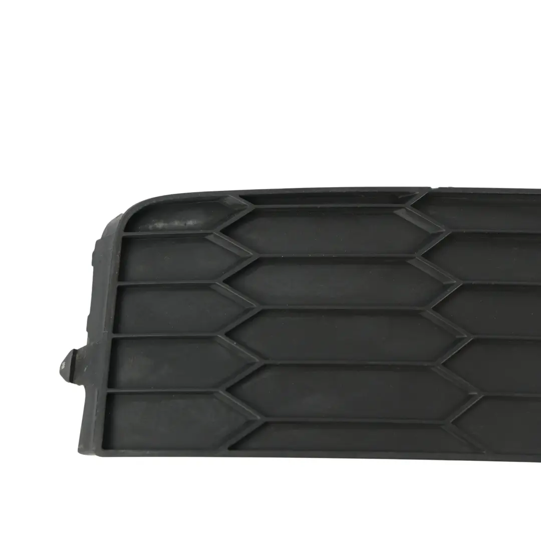 Mk3 Kratka Zderzaka Zaślepka Przód Lewo do Skoda Octavia o numerze 5E0807681B Skoda Octavia Mk3 Kratka Zderzaka Zaślepka Przód Lewo - SKU 5E0807681B - Numer Części 5E0807681B